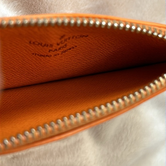Louis Vuitton mandarin orange epi leather coin key pouch - Picture 6 of 9